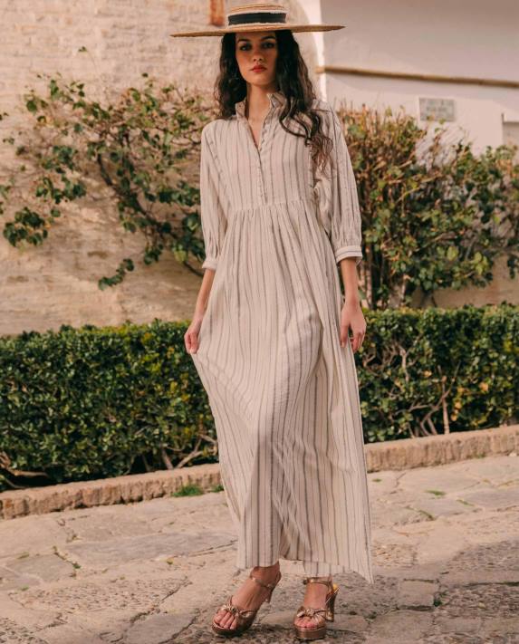 Unisa kvinnor graciös lång klänning i tunika 06DT1252