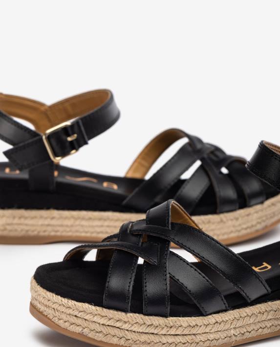 Unisa kvinnor svart lädersandaler med metalliskt spänne 06DT428