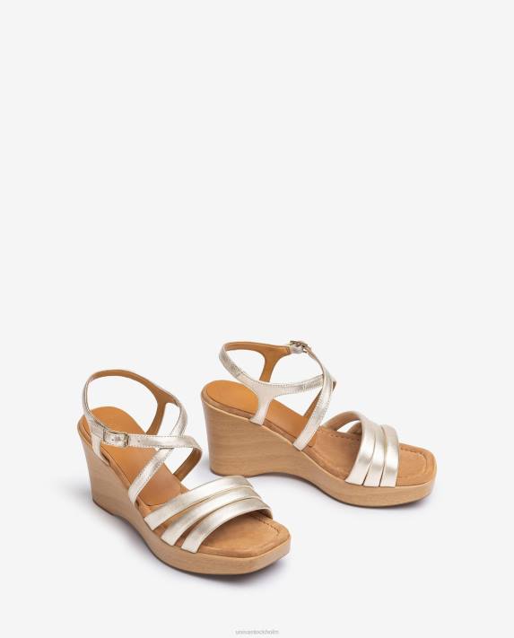 Unisa kvinnor graciös kilklacksandal med quiltade remmar 06DT294