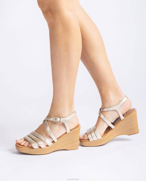 Unisa kvinnor graciös kilklacksandal med quiltade remmar 06DT294