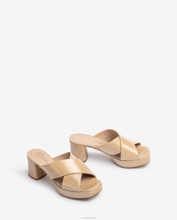 Unisa kvinnor mode sandal i remmar i glänsande läder 06DT823
