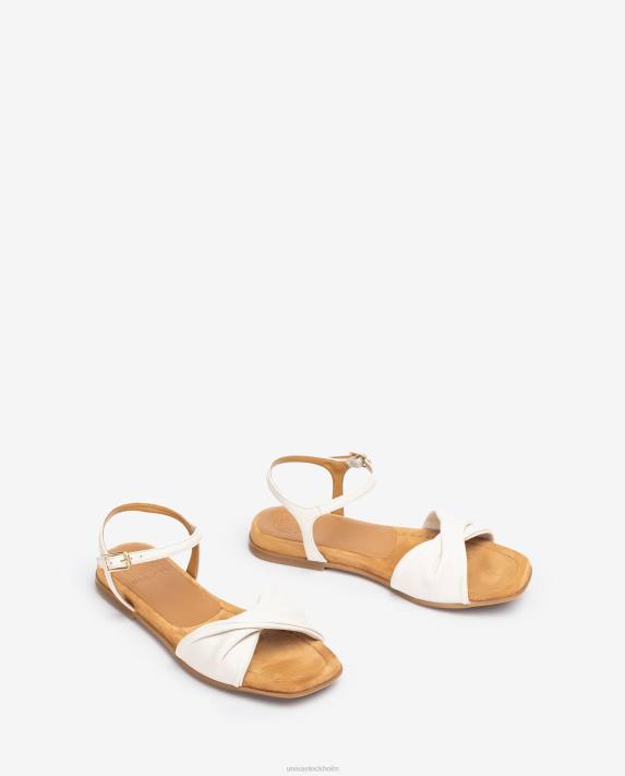Unisa kvinnor vit sandal med en quiltad vamp 06DT77