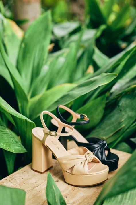 Unisa kvinnor beige högklackat och plattformssandal 06DT402