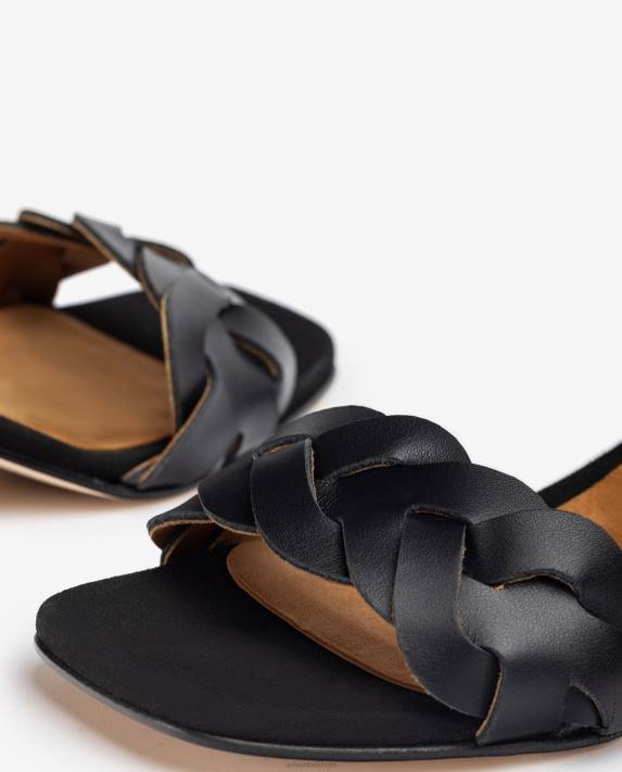 Unisa kvinnor svart sandal med dekorativa perforeringar på vampen 06DT305