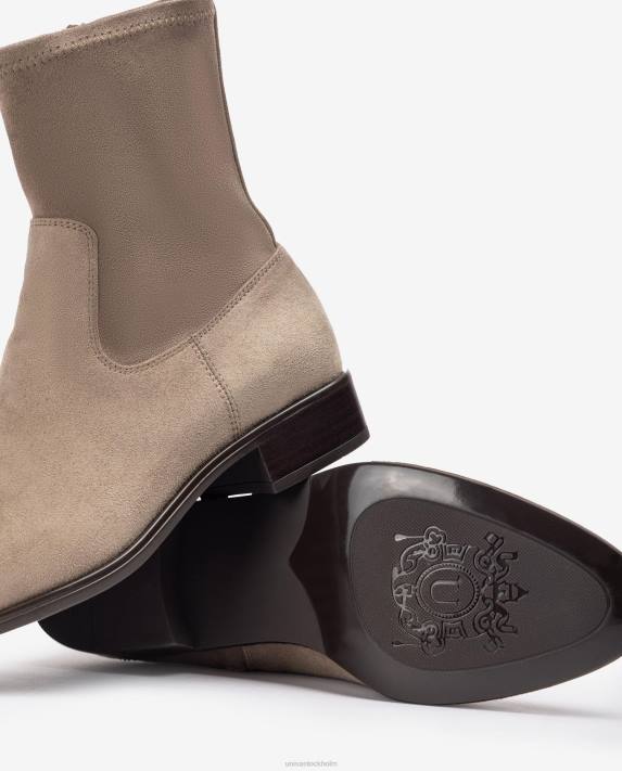 Unisa kvinnor graciös enfärgad ankelstövel med en kvartsöverlinje i stretchtyg 06DT883